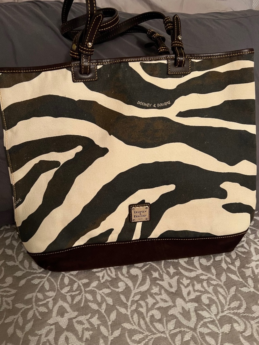 Dooney&Bourke Satchel Black&Creme